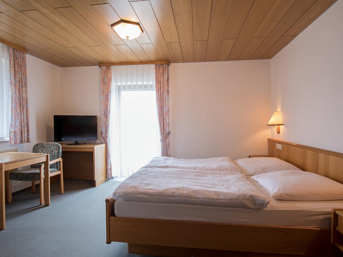Landgasthof Adler Utzmemmingen Εξωτερικό φωτογραφία