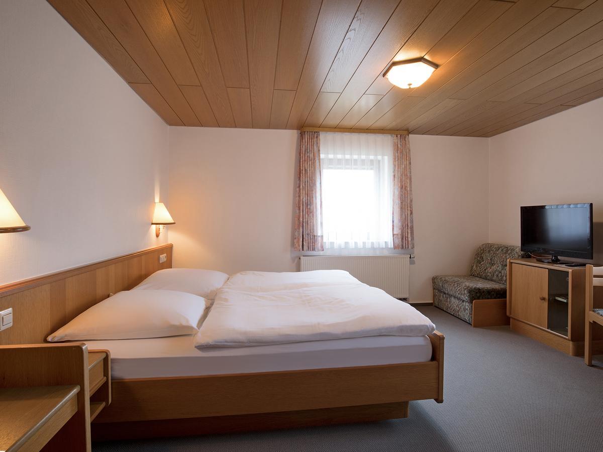 Landgasthof Adler Utzmemmingen Εξωτερικό φωτογραφία